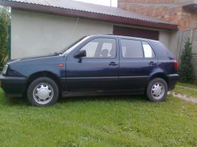 Volkswagen Golf III Hatchback sprzedam 5-drzwiowy benzyna 2400 PLN cena do negocjacji Siedlce