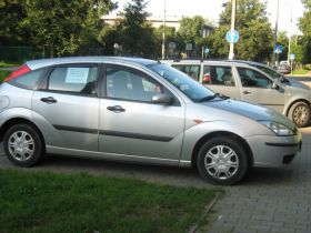 Ford Focus 1.8 l sprzedam srebrny z klimą alarm 14500 PLN cena do negocjacji ABS w Warszawie