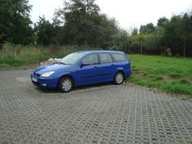 Ford Focus sprzedam niebieski z klimatyzacją diesel nieuszkodzony sprowadzony 13000 PLN Jasło