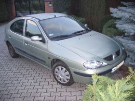Renault Megane 1.4 l sprzedam zielony ABS uszkodzony z kompletem dokumentów z klimą w Bielsku-Białej