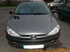 Peugeot 206 Hatchback sprzedam szary benzyna 9000 PLN cena do negocjacji kupiony w polskim salonie w Gdańsku