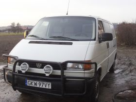 Volkswagen Transporter sprzedam biały 78 KM diesel 9900 PLN cena do negocjacji Furgon Kwidzyn