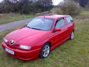 Alfa Romeo 145 