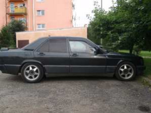 Mercedes 190 