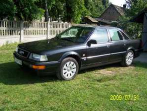 Audi V8 